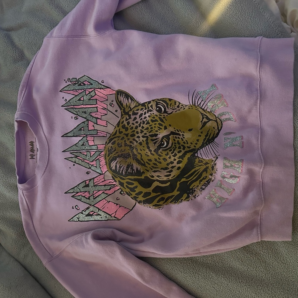 Def Leppard Lavender Sweatshirt